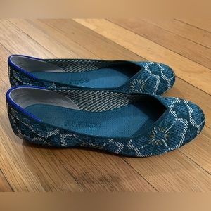 Rothy’s size 6 Teal Floral Flats